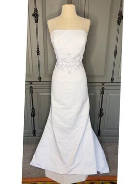 GALINA DAVID'S BRIDAL White Classic Strapless A-Line Wedding Dress | Size 8